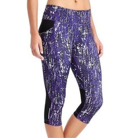 Athleta Pebble Be Free Knicker Capri Leggings Purple L - Picture 1 of 8